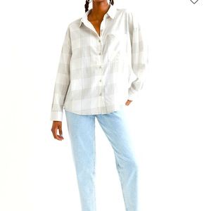 NWT grey/white checked button down size small